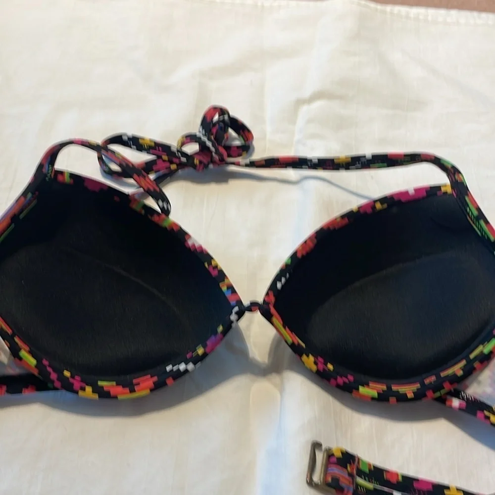 Xhilaration Colorful Geometric Bikini Top